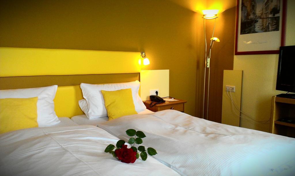 Hotel Zur Post Schönberg Pokój zdjęcie