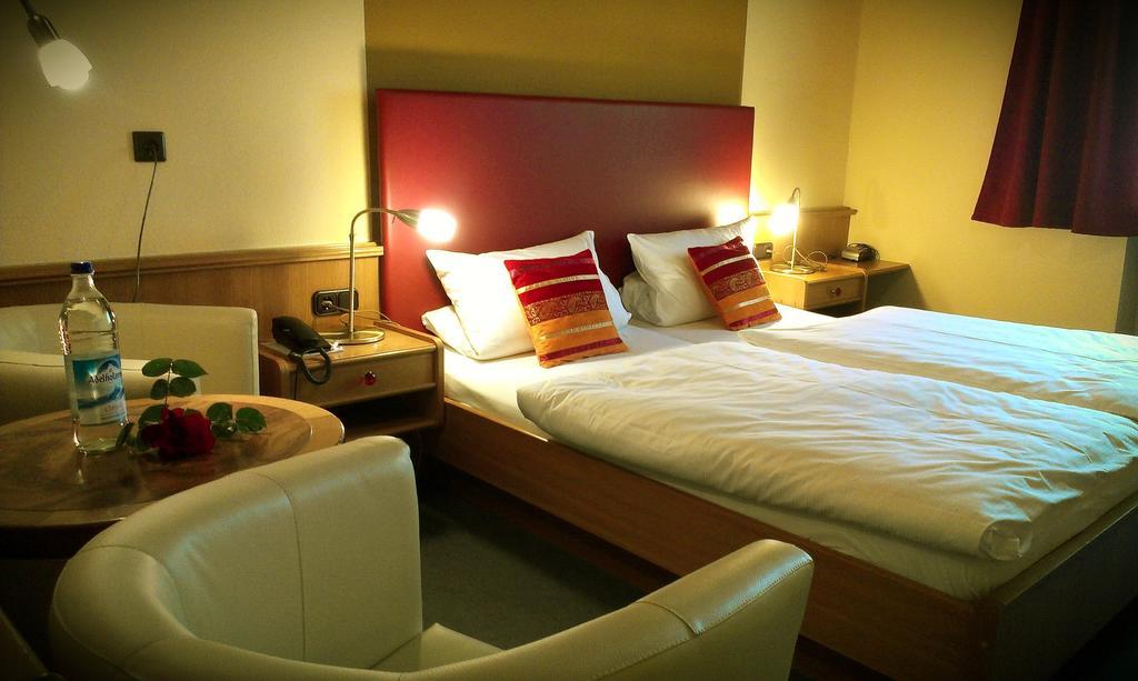 Hotel Zur Post Schönberg Zewnętrze zdjęcie